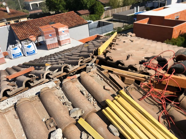 Rénovation de toiture et de faîtage à Bruguières Rénovation de toiture et de faîtage à Bruguières